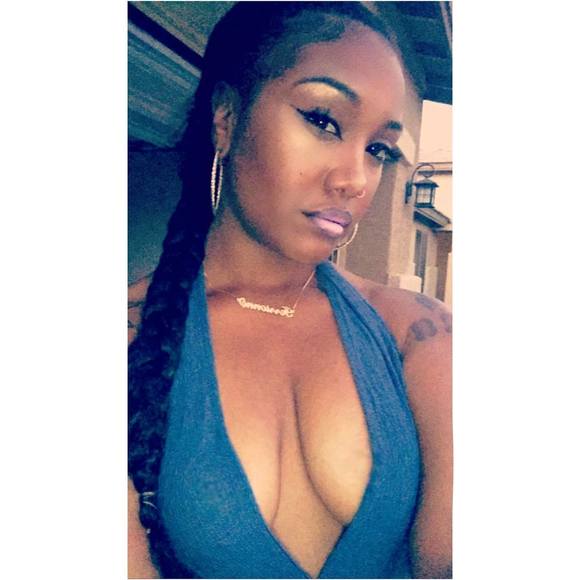 Meet your Posher, Terrionne - Picture 1 of 1